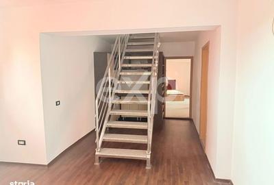 Casă cu 10 camere cu Teren 100 Mp în Izvoare - 8