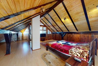 Casă cu 5 camere cu Teren 400 Mp în Tractorul - 21