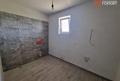 Duplex cu 4 camere cu Canalizare în Giroc - 12