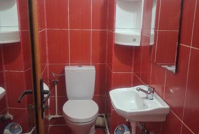 Apartament cu 3 camere semidecomandat în Central - 3
