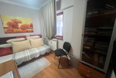 Centru apartament 3 camere renovat etajul 1 vedere stradala - 4