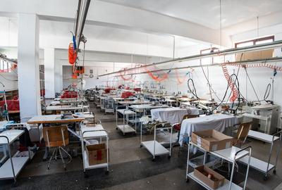 Spa?iu comercial de 1,460mp in zona Central - 36