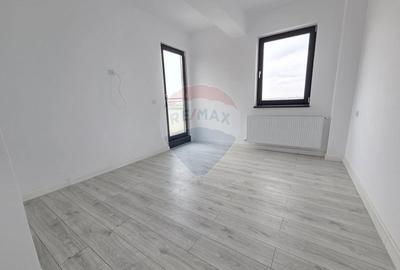 Apartament cu 3 camere decomandat în Nord - 4