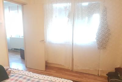 Apartament doua camere, nedecomandat, etaj trei, CT, termopan, balcon, geam baie - 5