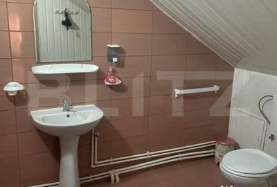 Casă cu 4 camere cu Teren 750 Mp în Central - 10