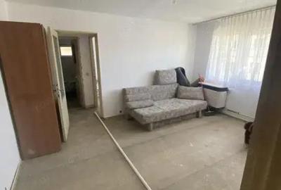 Apartament 2 camere 50mp la parter, renovabil 40 000 euro