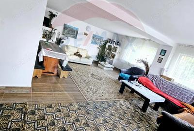 Casa / Vila cu 5 camere de vanzare - 5