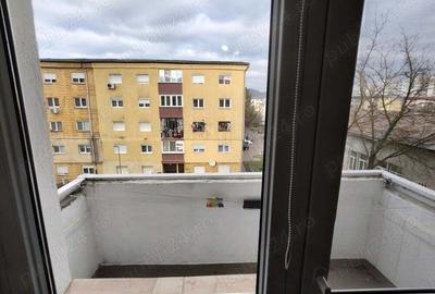 Apartament cu o camera Aleea Trandafirilor Resita - 5