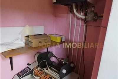 Garsonieră decomandată în Central - 7