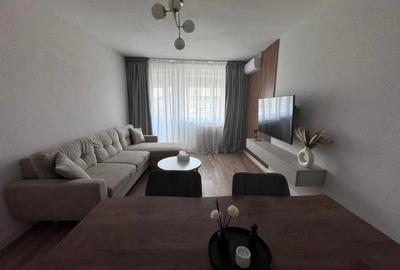 Apartament cu 3 camere decomandat în Tineretului - 1