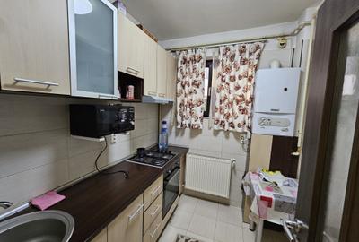 Apartament cu 2 camere decomandat în Roșu - 3