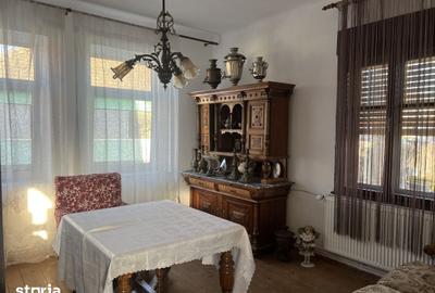 Casă cu 4 camere cu Teren 360 Mp în Central - 5