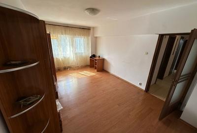 Apartament cu 2 camere decomandat în Central - 1