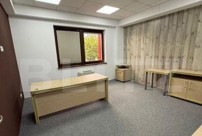 Spațiu comercial, de 250 mp, în Spitalul Județean