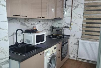 Apartament cu 2 camere decomandat în Central - 2