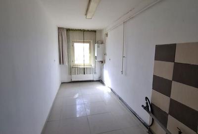 Apartament cu 3 camere în Central - 5
