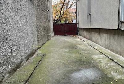 De vanzare Teren Intravilan zona Polona, sector 2 - 6