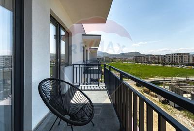 Apartament cu 2 camere decomandat, mobilat în Tractorul - 13