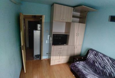 Apartament cu 2 camere semidecomandat în Apărătorii Patriei