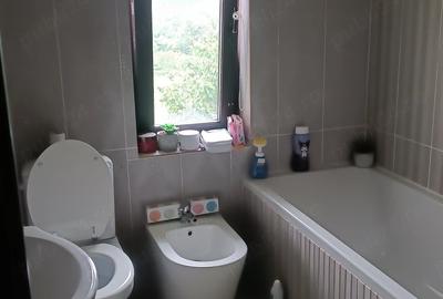 Casă cu Teren 340 Mp în Central - 8