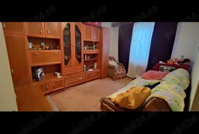 Apartament cu 3 camere decomandat în Noua - 1