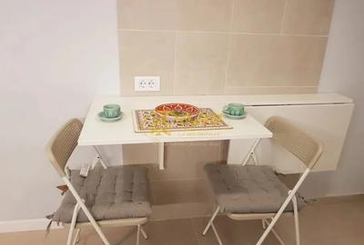Apartament cu 2 camere decomandat în Arcu - 2