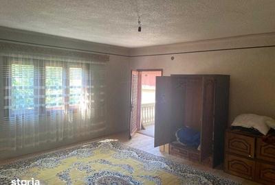 Casă cu 4 camere cu Teren 170 Mp în Moroeni - 4