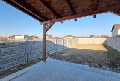 Casă cu 3 camere cu Teren 350 Mp în Șag