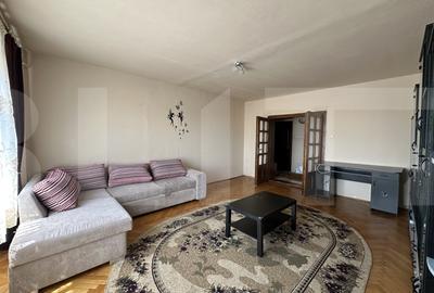 Apartament de vanzare, cu 3 camere, 2 bai, zona Iulius Town - 2