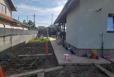 Casă cu 6 camere cu Teren 600 Mp în Central - 2