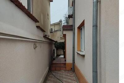 Casă cu 5 camere cu Teren 90 Mp în Brâncoveanu - 10