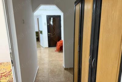 Apartament cu 3 camere semidecomandat în Central - 6