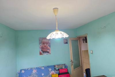Apartament cu 3 camere semidecomandat în Km 4-5 - 7
