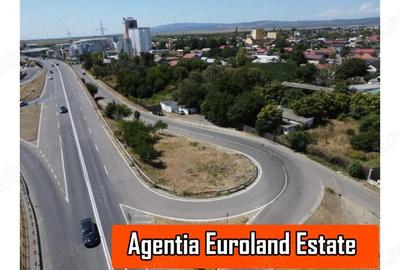 Teren intravilan construibil in suprafata de 11 800 mp, cu deschidere 185 ml. - 2
