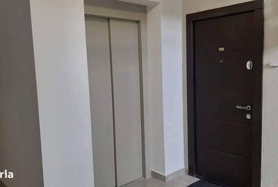 Apartament cu 3 camere în Central - 1