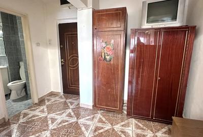 Garsonieră decomandată, mobilată în Cetate - 14