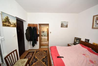 Casă individuală cu 5 camere cu Teren 681 Mp în Bd. Coșbuc - 21