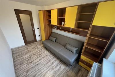 Ap 3 cam, renovat,mobilat, etaj 3, zona Spitalul Judetean - 9