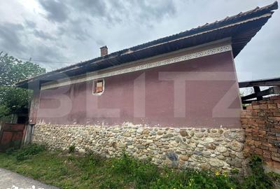 Casă cu 3 camere cu Teren 2077 Mp în Scoarța - 2