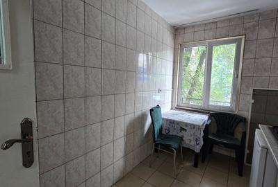 De vanzare - Ap 2 cam - 46mp - 350m de metrouStefan cel mare - bloc anvelopat - 7