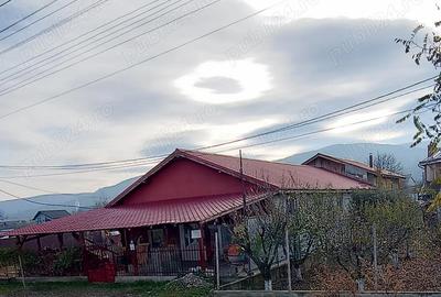 Spațiu comercial, de 600 mp, în Central - 7