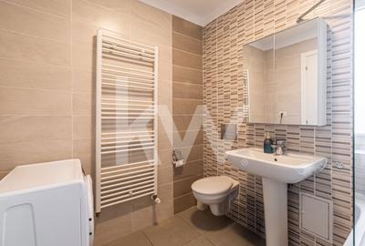 Apartament cu 2 camere semidecomandat, mobilat în Tractorul - 13