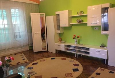 Apartament cu 4 camere decomandat în Central - 8