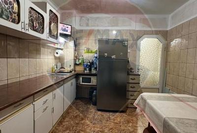 Apartament cu 2 camere decomandat în Mărgeanului - 4