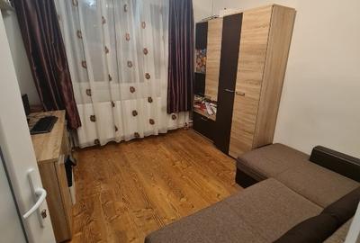 Vând Apartament 3 camere Râul Doamnei - 2