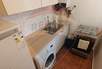 Apartament cu o camera de inchiriat Margeanului etaj 3 - 1