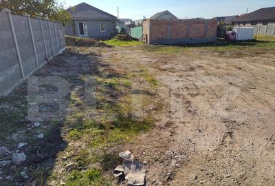 Teren de 905 mp, în Episcopia Bihorului