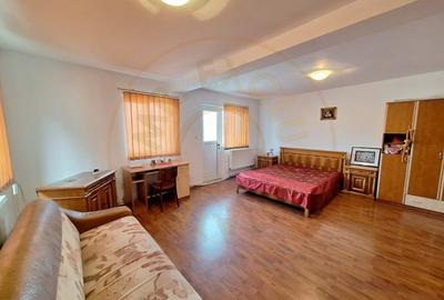 Casa Pitesti cu deschidere la Bulevard - 3