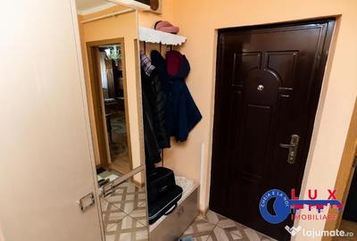 Apartament cu 3 camere decomandat în E3 - 17