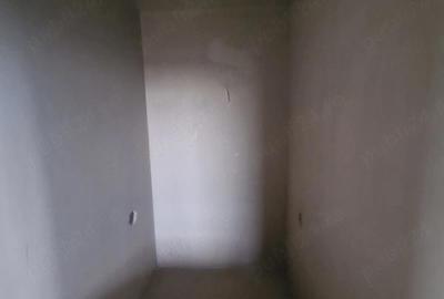 Casă cu 5 camere cu Teren 250 Mp în Moșnița Nouă